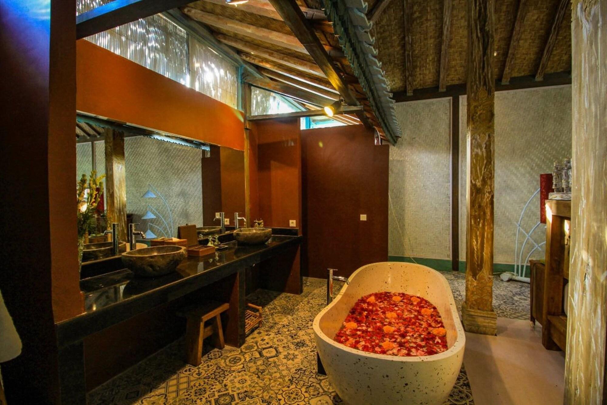 Kupu Kupu Jimbaran Beach Club & Spa By Loccitane المظهر الخارجي الصورة